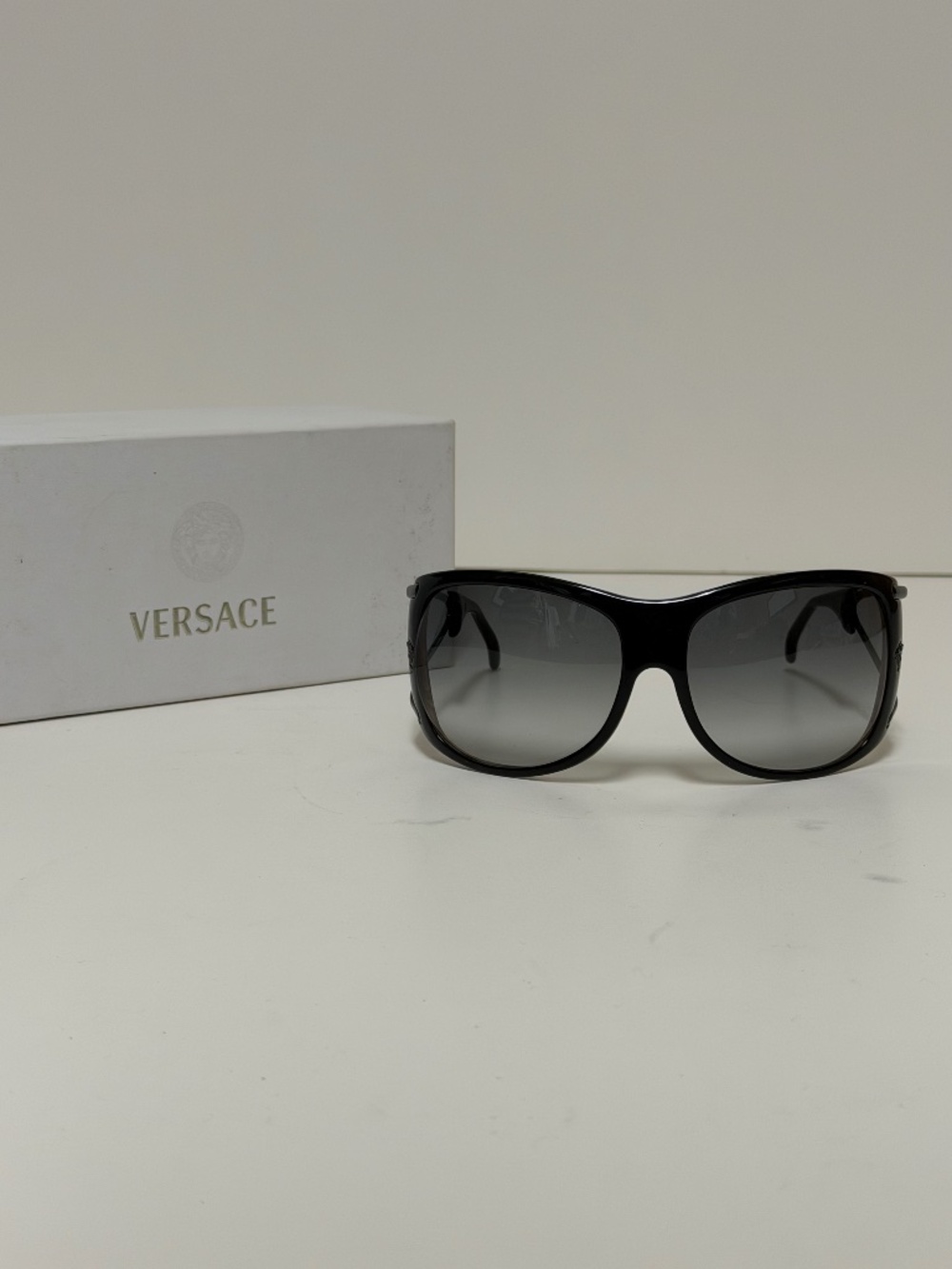 Versace sunglasses 4086 vintage Y2K